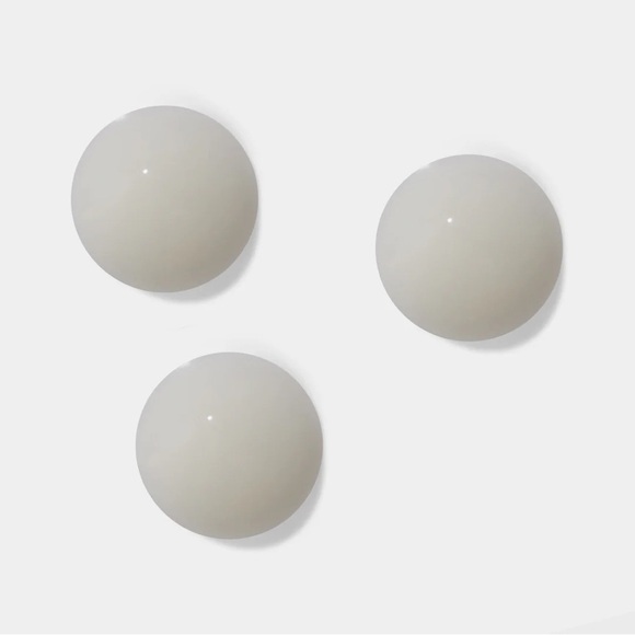 New Balance Me 100% Natural Wonder Eye Cream - Picture 3 of 12